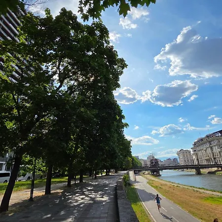 River View Downtown Апартаменты *